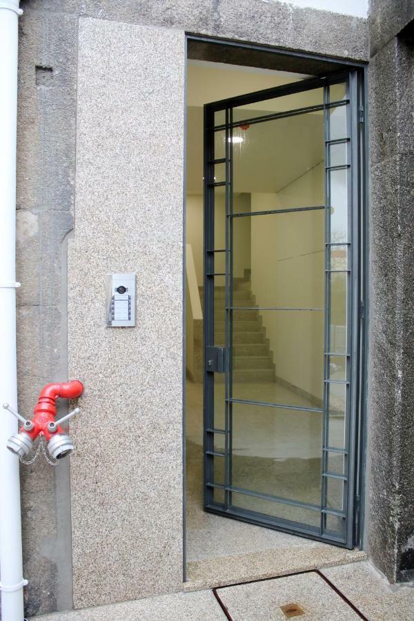 Hm - Carlos Alberto Apartment 2 Porto Bagian luar foto